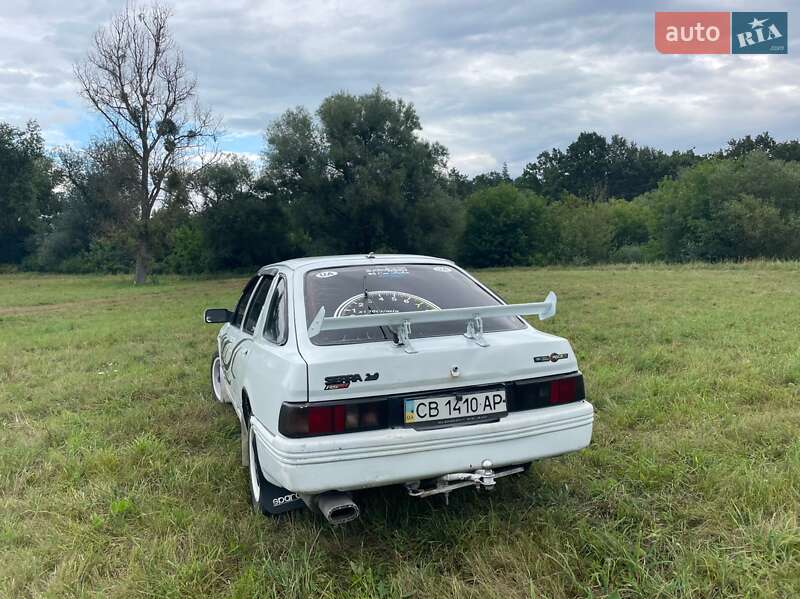 Лифтбек Ford Sierra 1985 в Радомышле