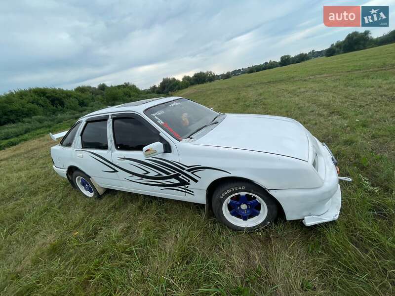 Лифтбек Ford Sierra 1985 в Радомышле