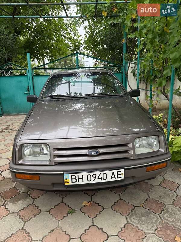 Ліфтбек Ford Sierra 1986 в Великодолинському фото Ліфтбек Ford Sierra 1986 в Великодолинському
