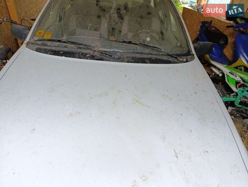 Универсал Ford Sierra 1988 в Новой Ушице