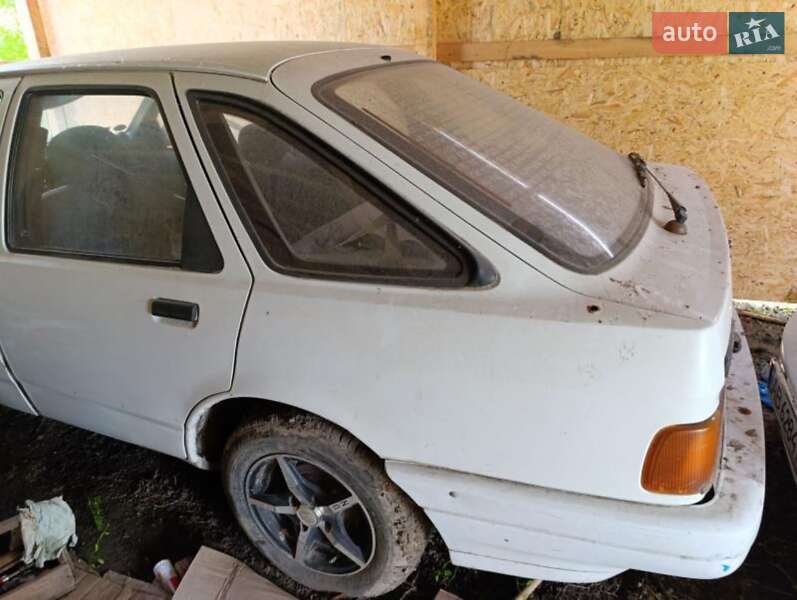 Универсал Ford Sierra 1988 в Новой Ушице