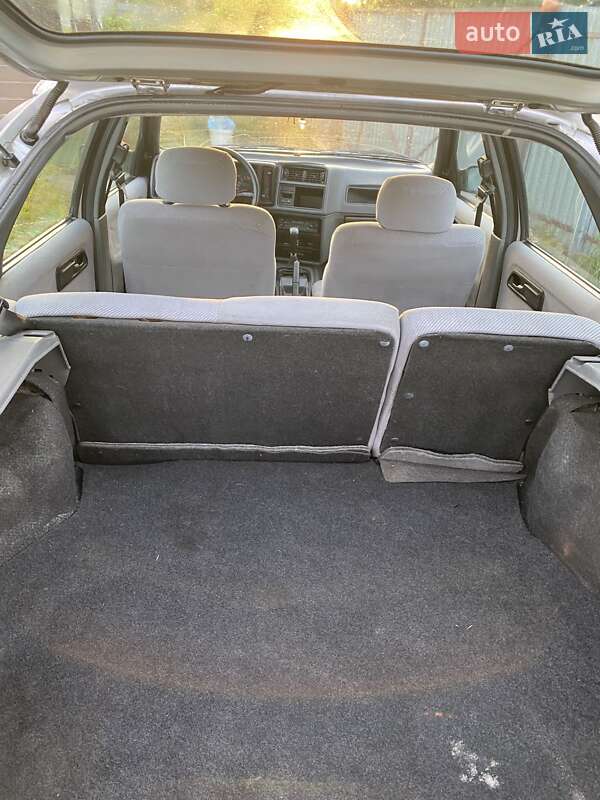 Лифтбек Ford Sierra 1987 в Калиновке фото 12 Лифтбек Ford Sierra 1987 в Калиновке