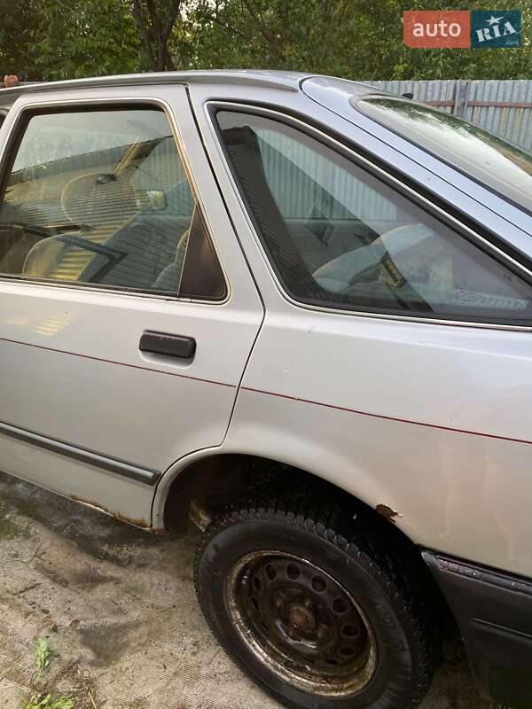 Лифтбек Ford Sierra 1987 в Калиновке фото 15 Лифтбек Ford Sierra 1987 в Калиновке