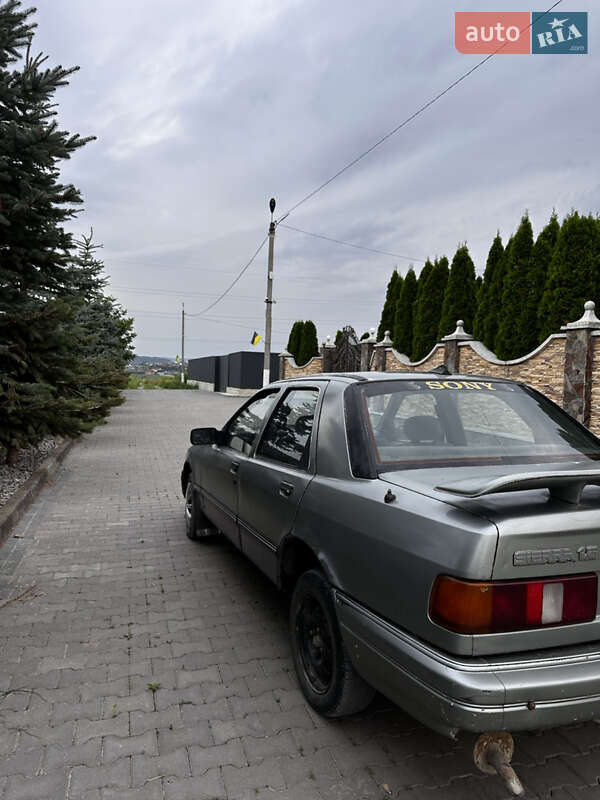 Седан Ford Sierra 1987 в Черновцах