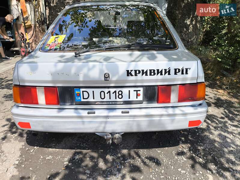 Лифтбек Ford Sierra 1984 в Кривом Роге