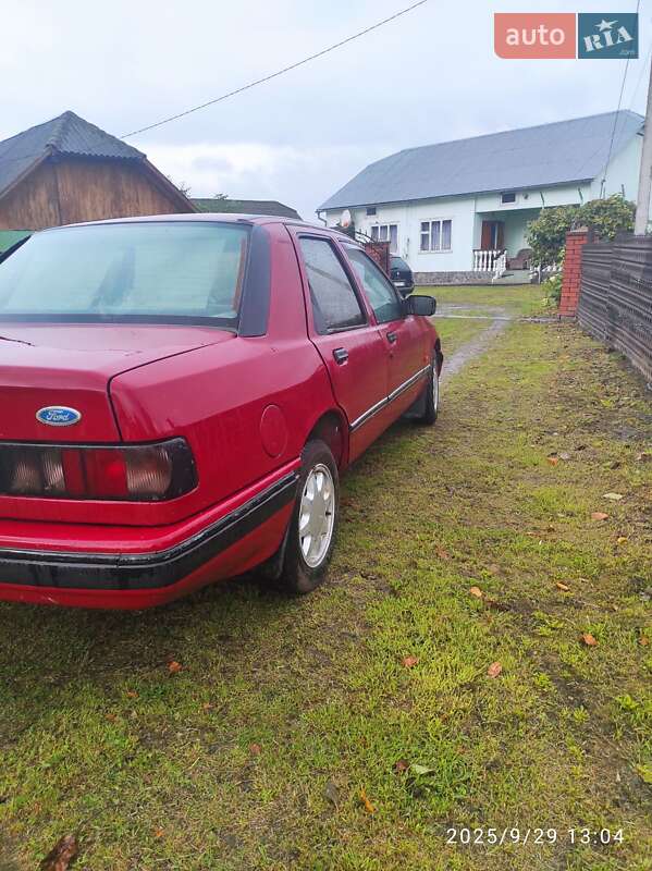 Седан Ford Sierra 1992 в Новом Калинове