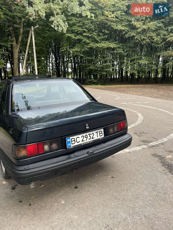 Седан Ford Sierra 1992 в Львове