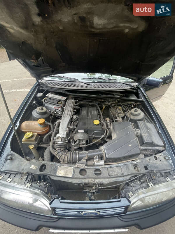 Седан Ford Sierra 1992 в Львове