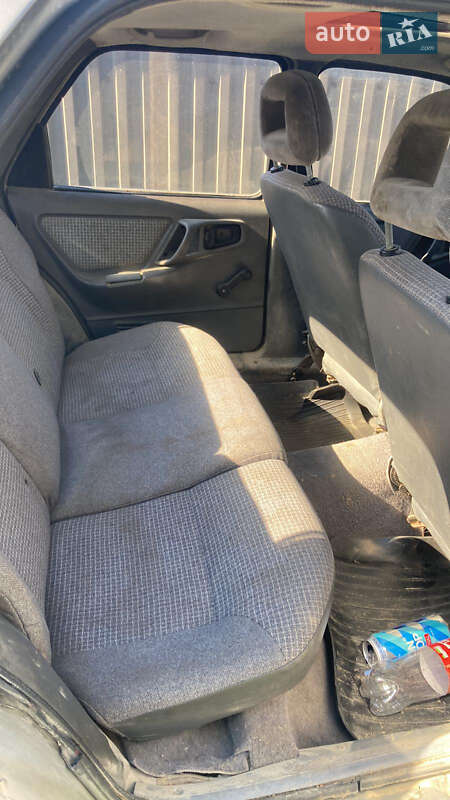 Лифтбек Ford Sierra 1986 в Черновцах