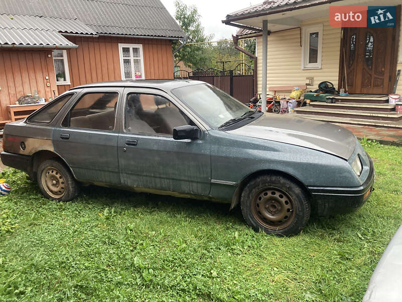 Лифтбек Ford Sierra 1986 в Черновцах