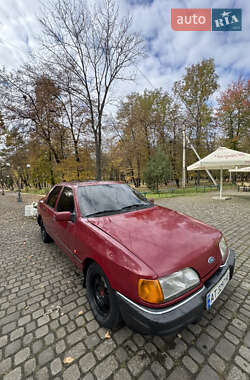 Седан Ford Sierra 1989 в  фото 3 Седан Ford Sierra 1989 в