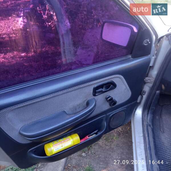 Седан Ford Sierra 1992 в Яготине