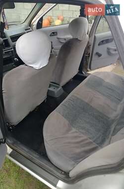 Седан Ford Sierra 1990 в  фото 9 Седан Ford Sierra 1990 в
