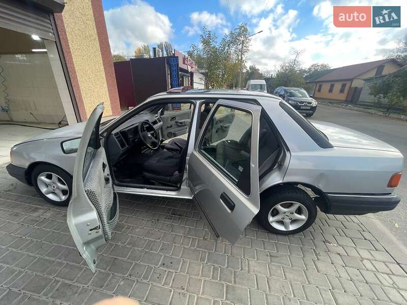 Седан Ford Sierra 1987 в Измаиле фото 6 Седан Ford Sierra 1987 в Измаиле