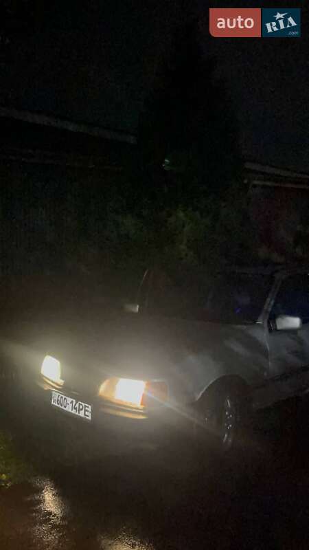 Універсал Ford Sierra 1982 в Ужгороді