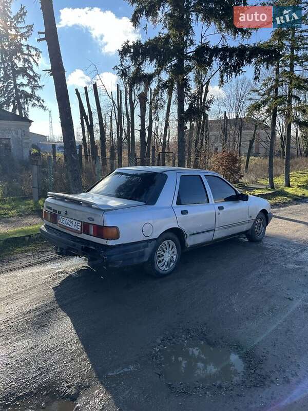 Седан Ford Sierra 1989 в Кельменцях