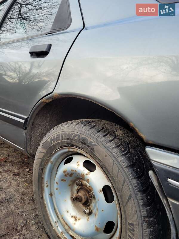 Седан Ford Sierra 1992 в Харькове
