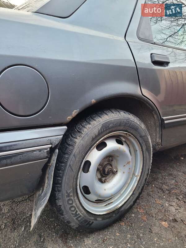 Седан Ford Sierra 1992 в Харькове