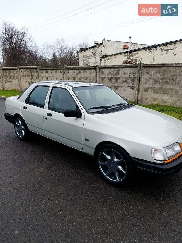 Седан Ford Sierra 1990 в Одессе