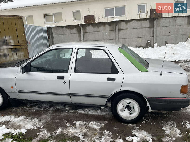 Седан Ford Sierra 1989 в Буске