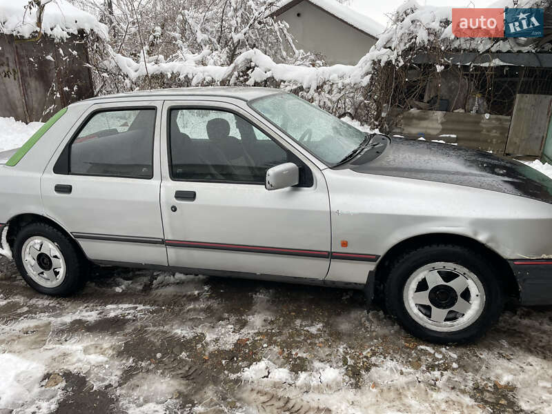 Седан Ford Sierra 1989 в Буске