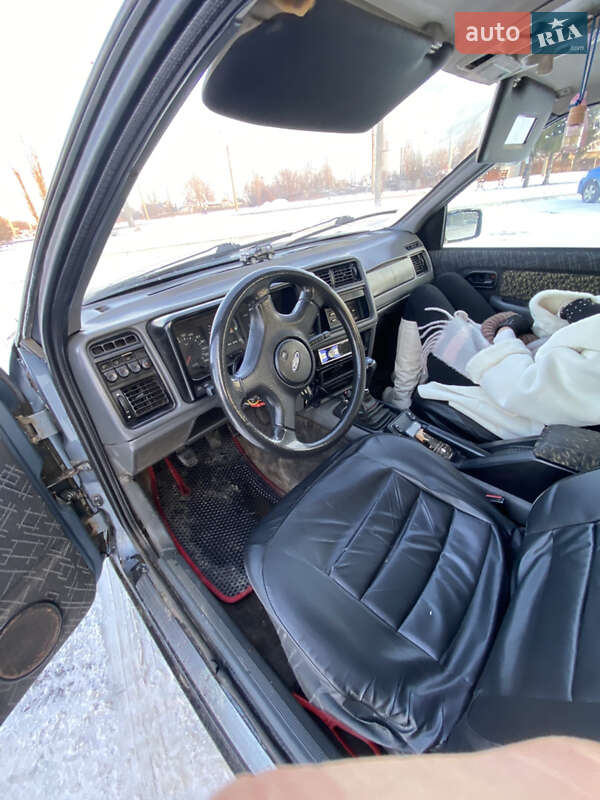 Седан Ford Sierra 1988 в Кременчуці