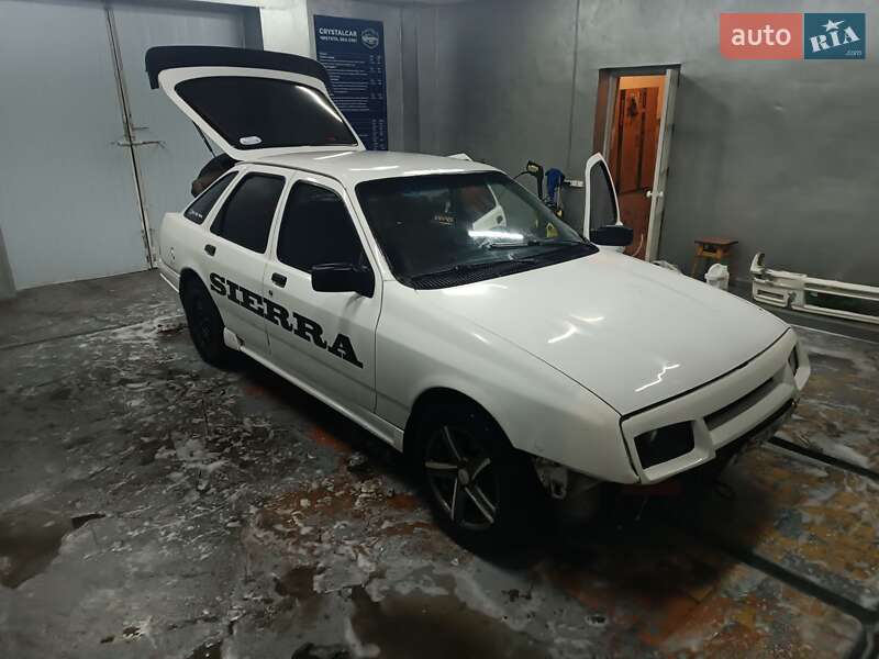 Ліфтбек Ford Sierra 1984 в Дніпрі фото 2 Ліфтбек Ford Sierra 1984 в Дніпрі