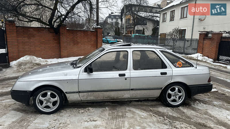 Лифтбек Ford Sierra 1986 в Ивано-Франковске