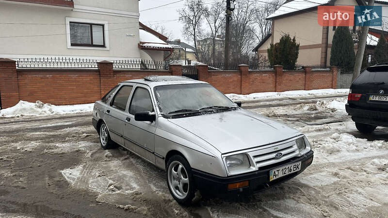 Лифтбек Ford Sierra 1986 в Ивано-Франковске