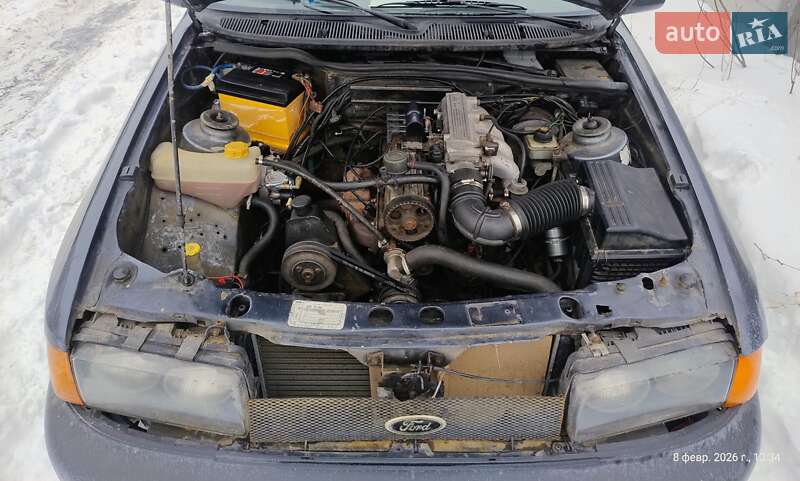 Седан Ford Sierra 1988 в Новых Петровцах