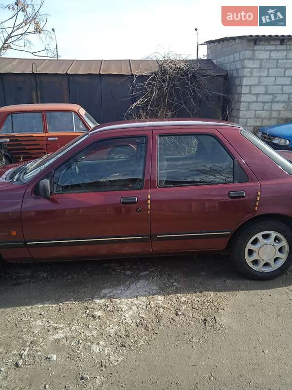 Седан Ford Sierra 1992 в Запорожье