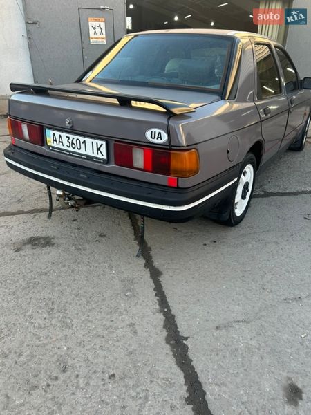 Седан Ford Sierra 1988 в Києві