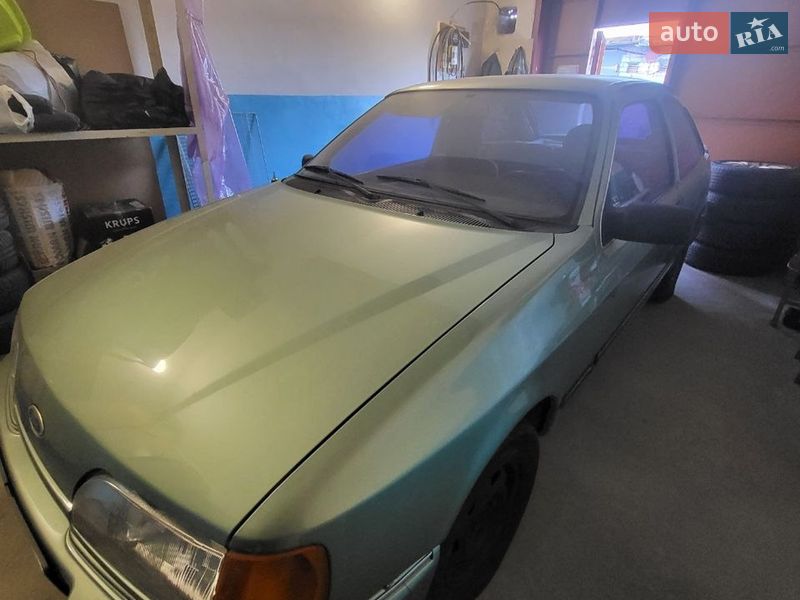 Лифтбек Ford Sierra 1987 в Ровно