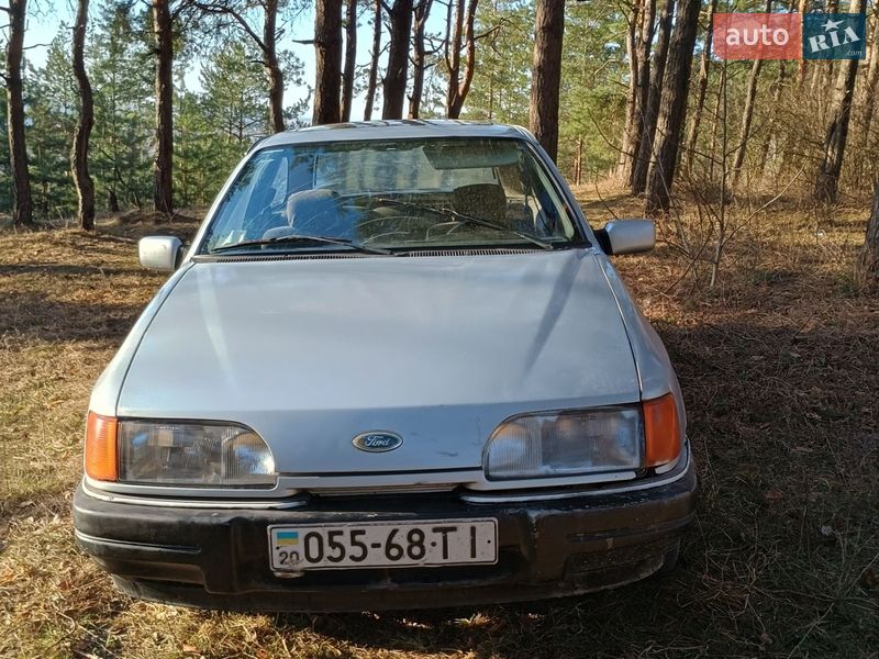Лифтбек Ford Sierra 1988 в Кременце
