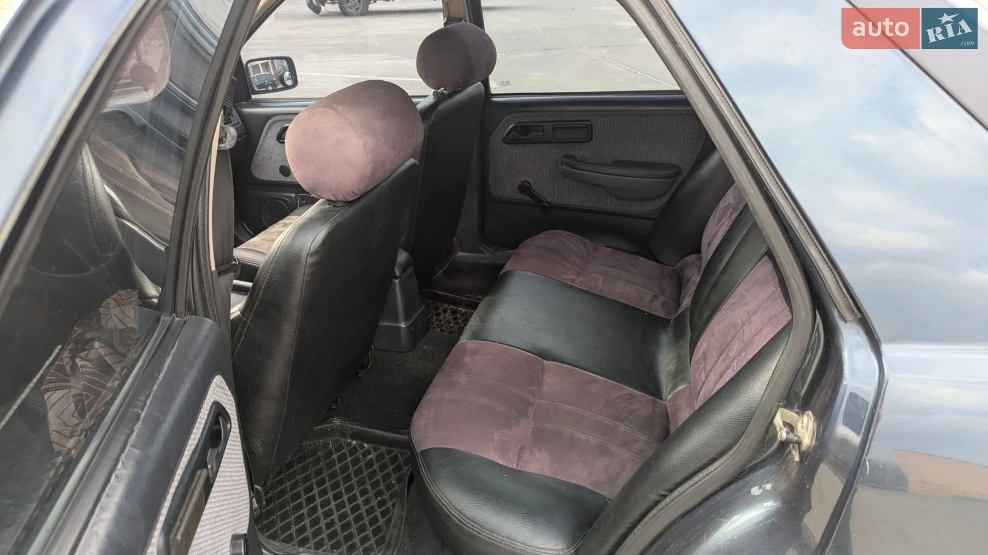 Ford Sierra 1992 VIN WF0FXXGBBFND32360 фото оголошення 10 з 20