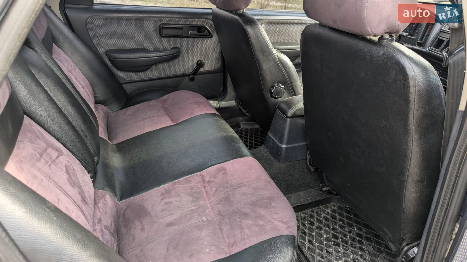 Ford Sierra 1992 VIN WF0FXXGBBFND32360 фото оголошення 7 з 20