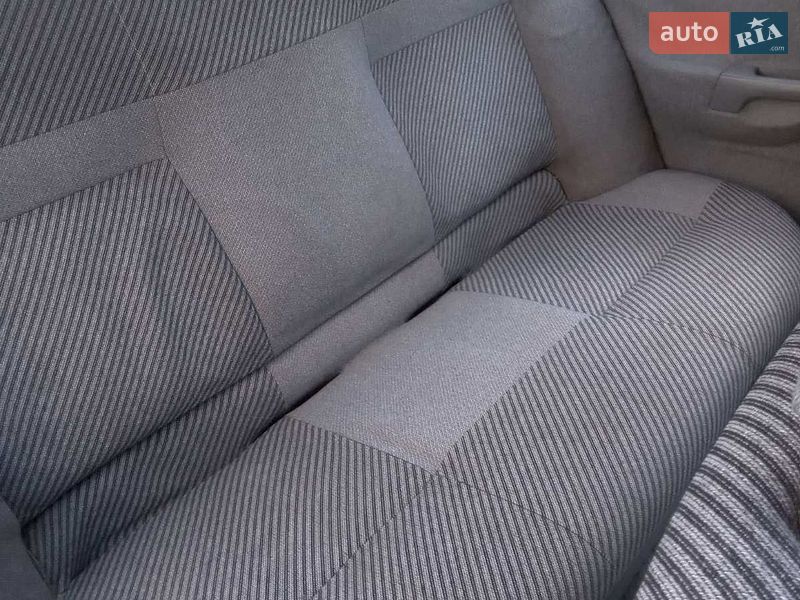 Седан Ford Sierra 1988 в Житомире фото 9 Седан Ford Sierra 1988 в Житомире