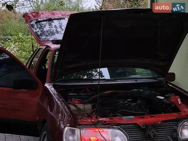 Седан Ford Sierra 1987 в Луцке