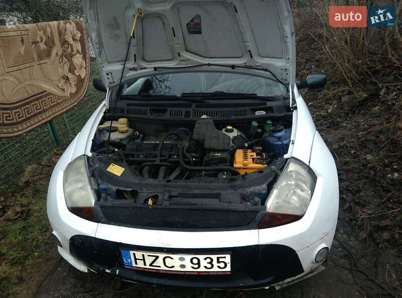 Родстер Ford StreetKa 2004 в Кременце