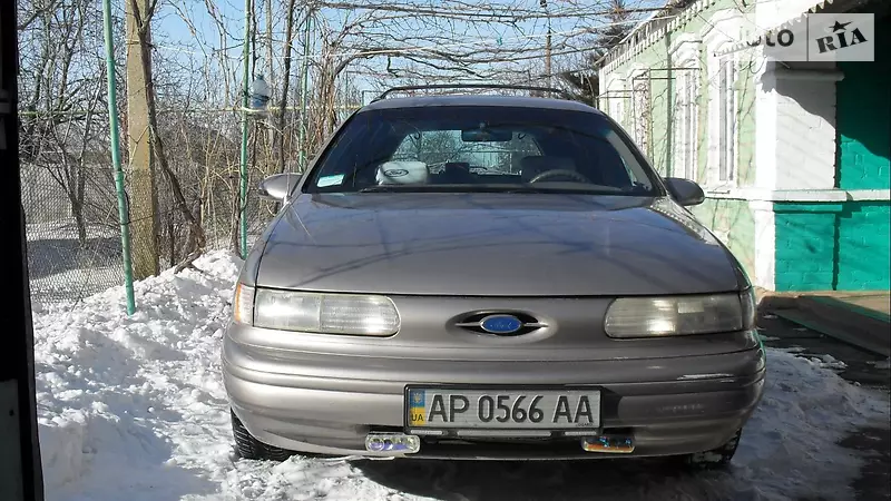 Ford Taurus 1995