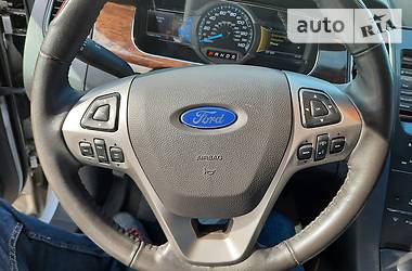 Седан Ford Taurus 2015 в 