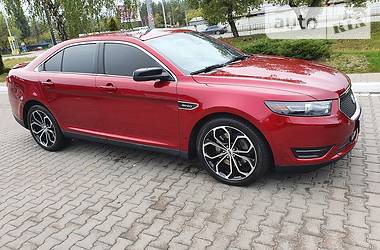 Ford Taurus 2015