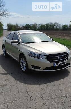 Седан Ford Taurus 2017 в Березані