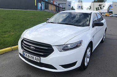 Ford Taurus 2017