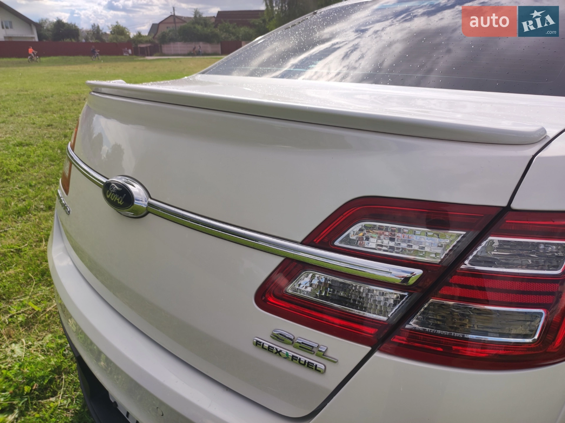 2015 Ford Taurus - мініатюра 8