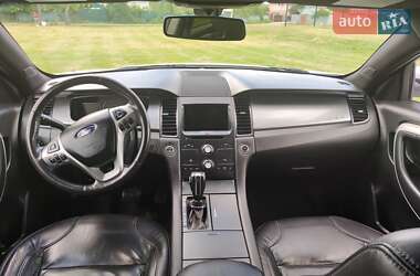 Седан Ford Taurus 2015 в Киеве