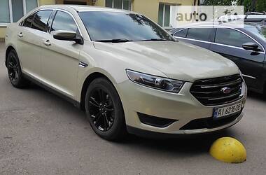 Седан Ford Taurus 2017 в Березані