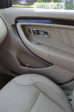 Седан Ford Taurus 2018 в Броварах