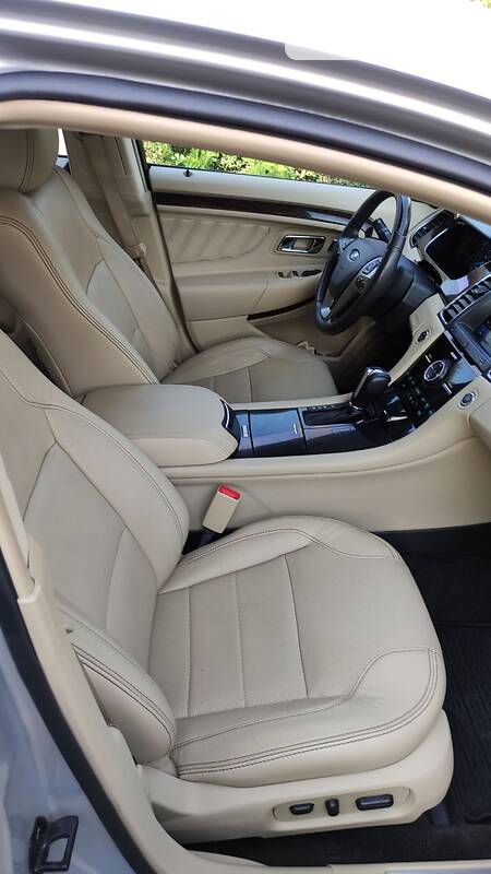 Седан Ford Taurus 2018 в Броварах