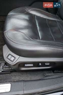 Седан Ford Taurus 2016 в Львові